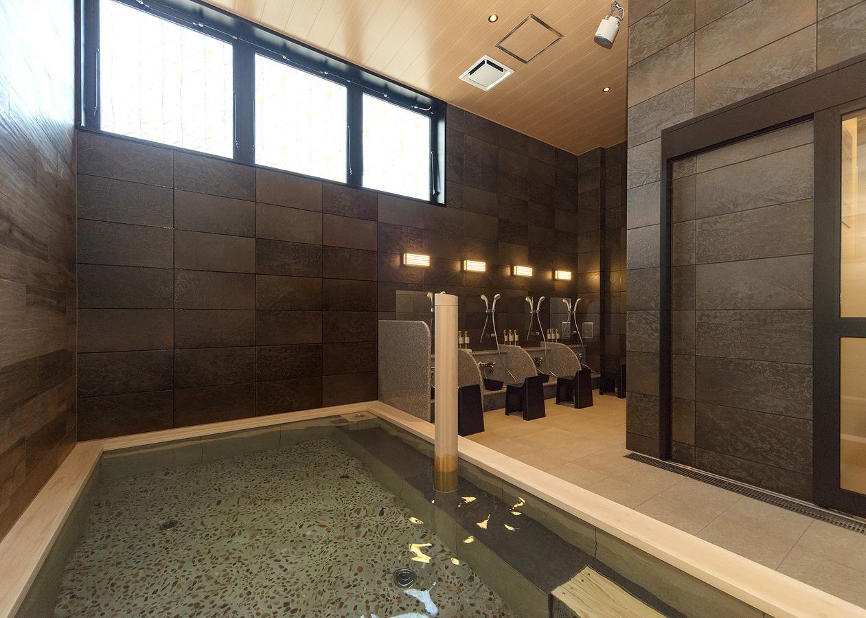 Queens Chitose Hotel